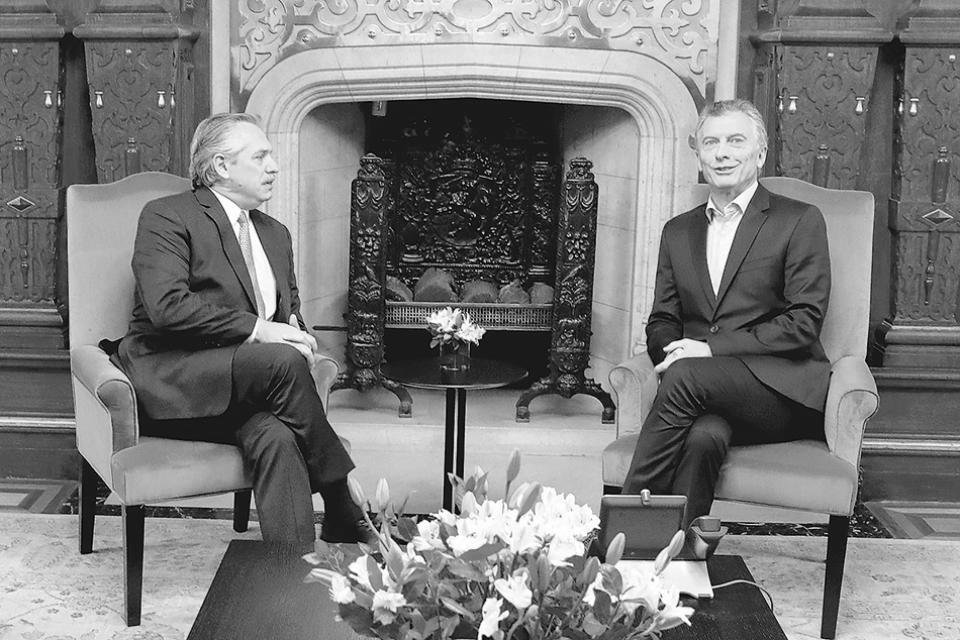 Transición vs. Traspaso: parecido no es lo&nbsp;mismo