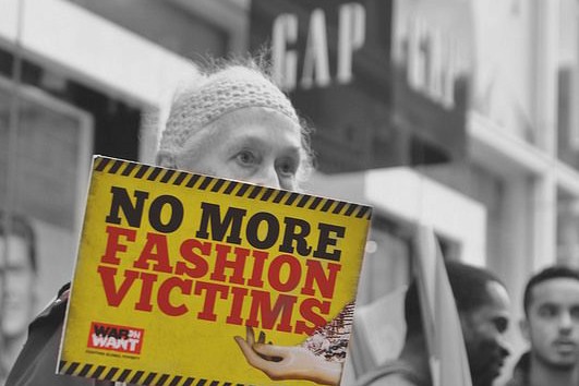 Luciendo mal: Fast Fashion y&nbsp;COVID-19