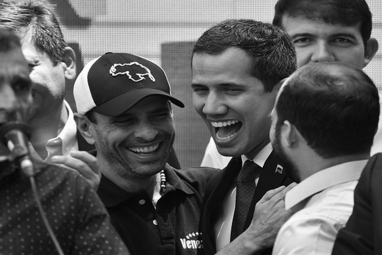 Las Oposiciones Venezolanas regresan a la ruta electoral y las diferencias&nbsp;resurgen