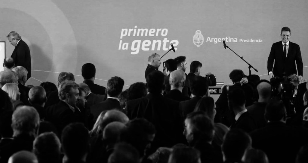 Cae Alberto, el Tecnócrata, asciende Massa, el&nbsp;Político